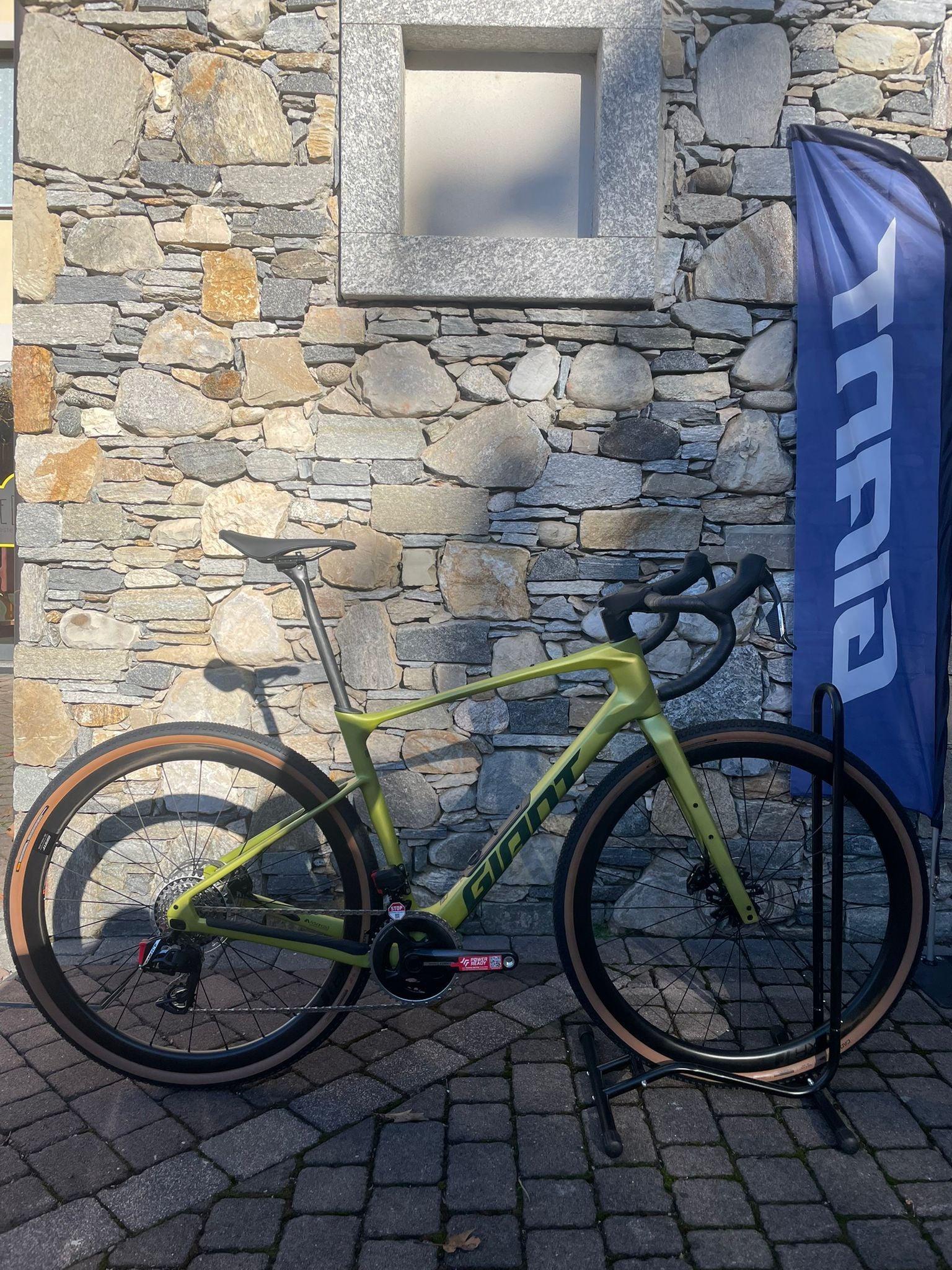 Giant Revolt Advanced Pro 0 2026