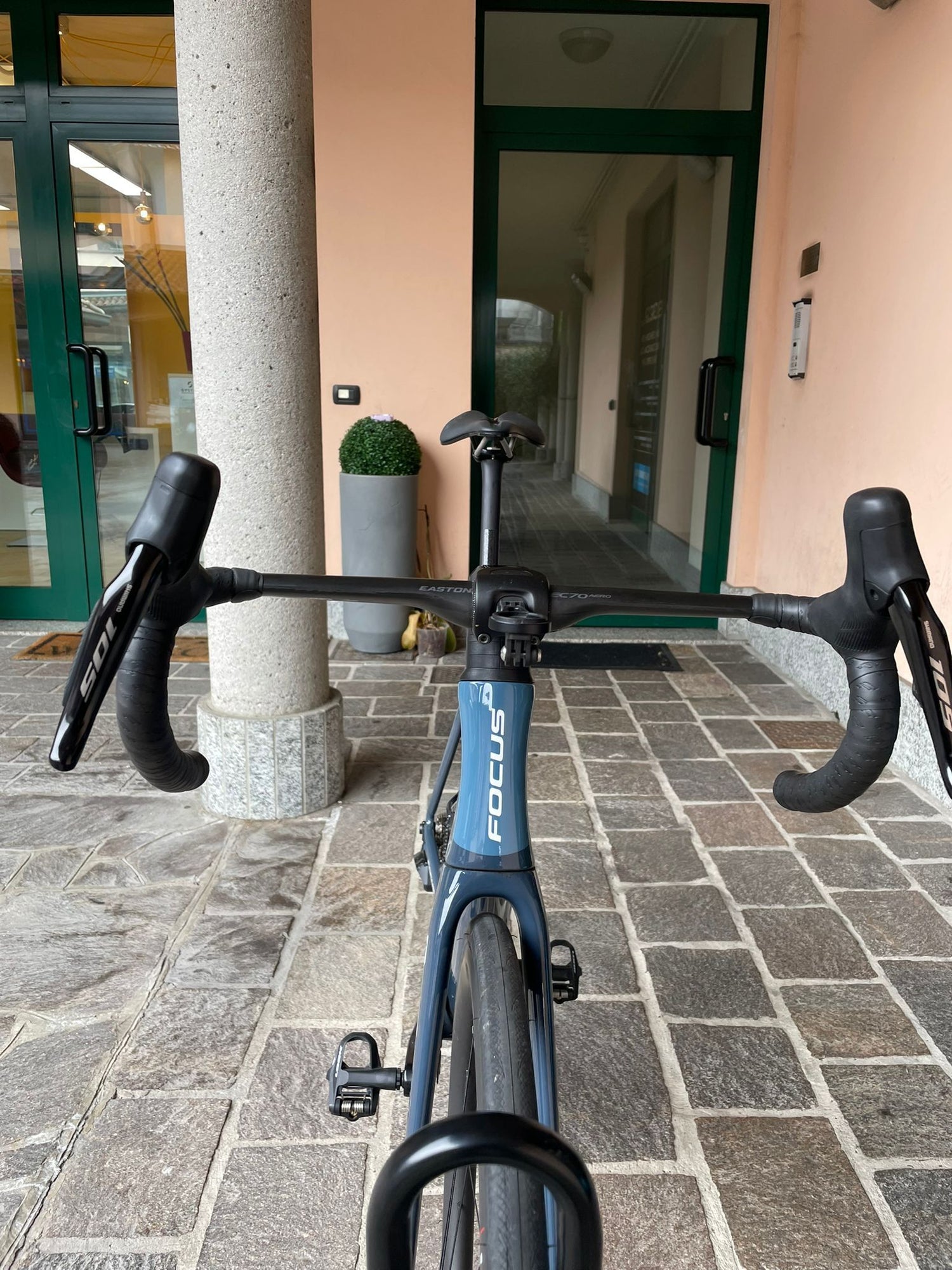 Focus IZALCO MAX 9.7 2024 105 Di2