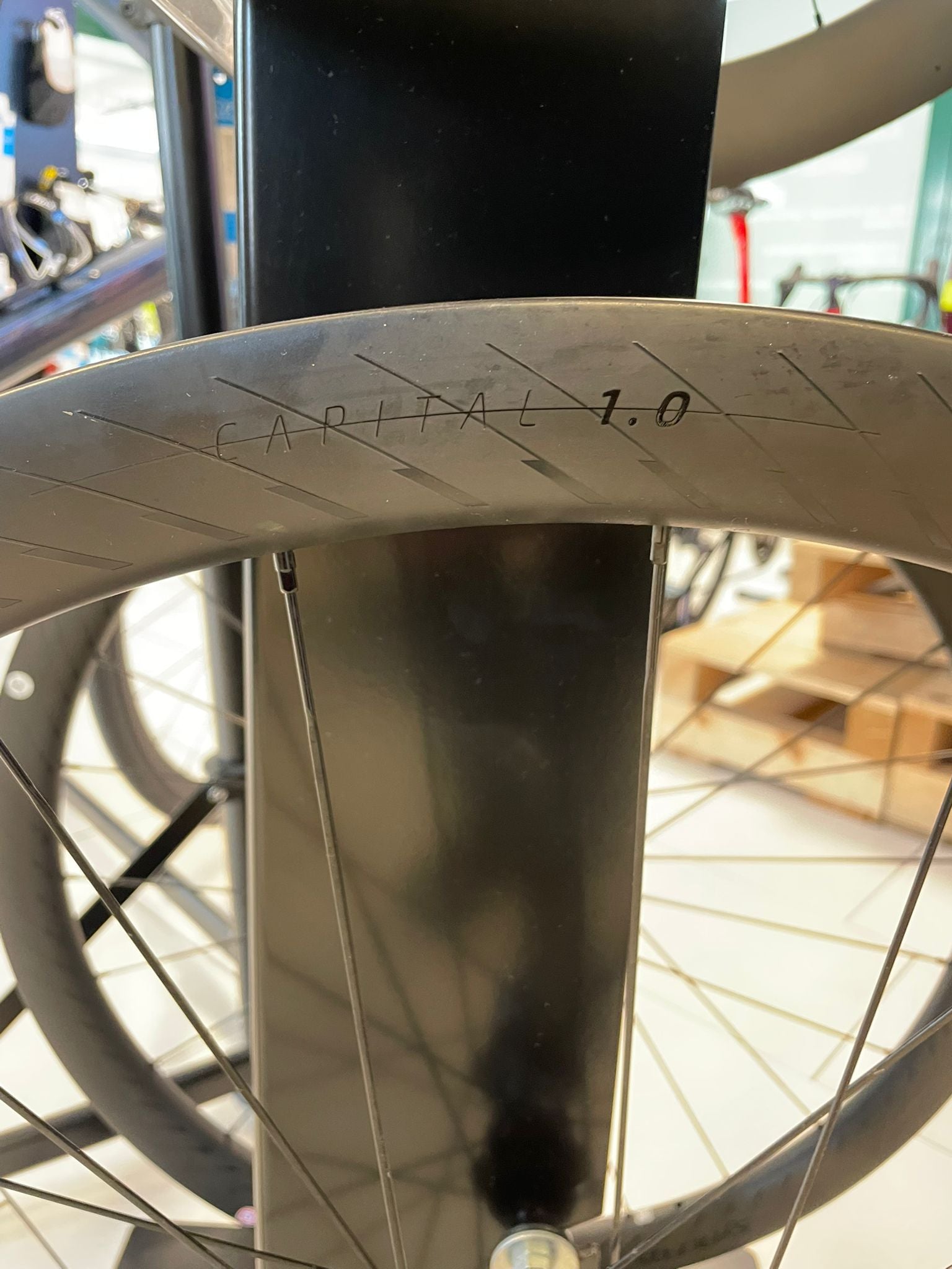 Focus IZALCO MAX 9.7 2024 105 Di2