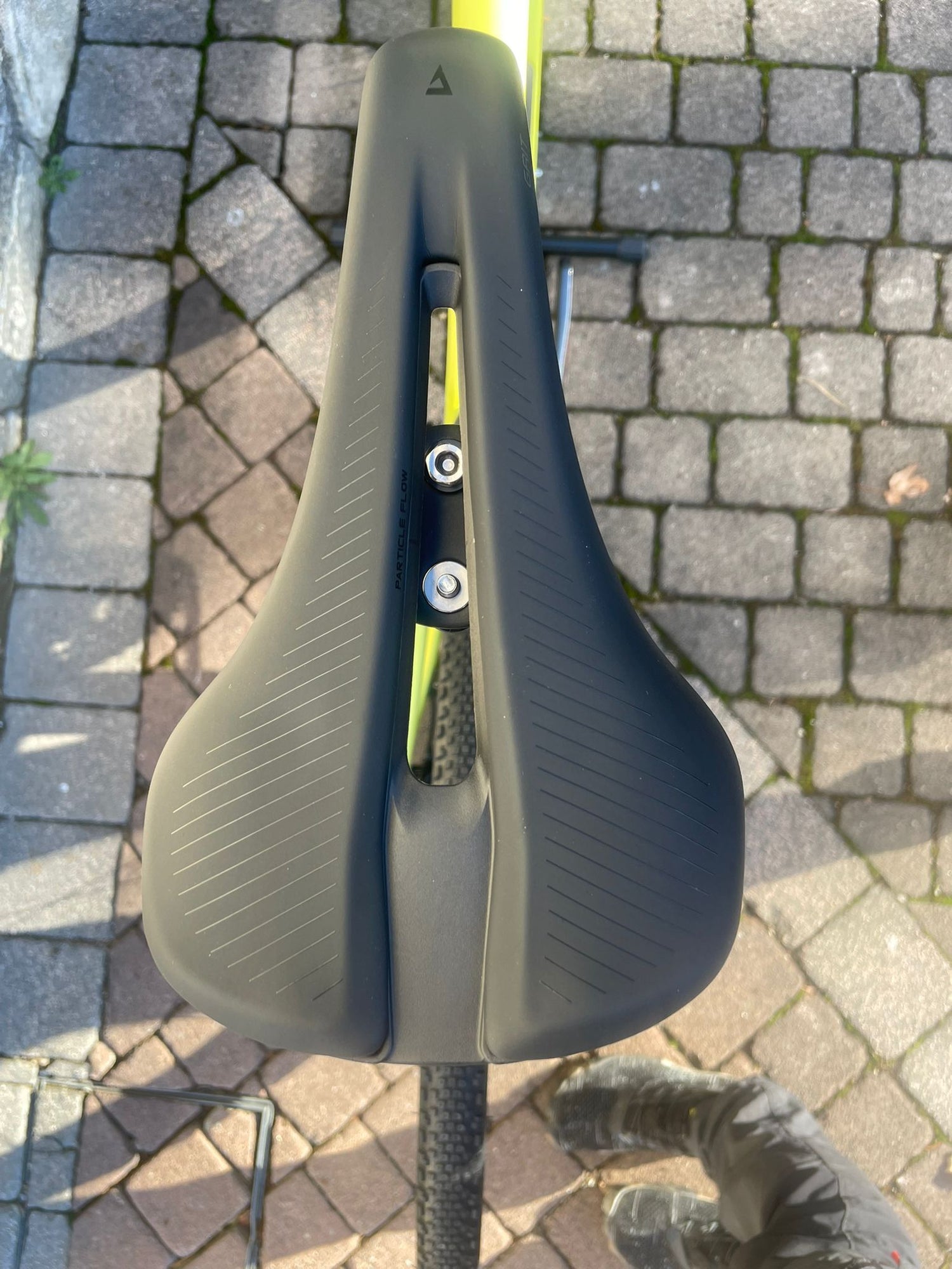 Giant Revolt Advanced Pro 0 2026