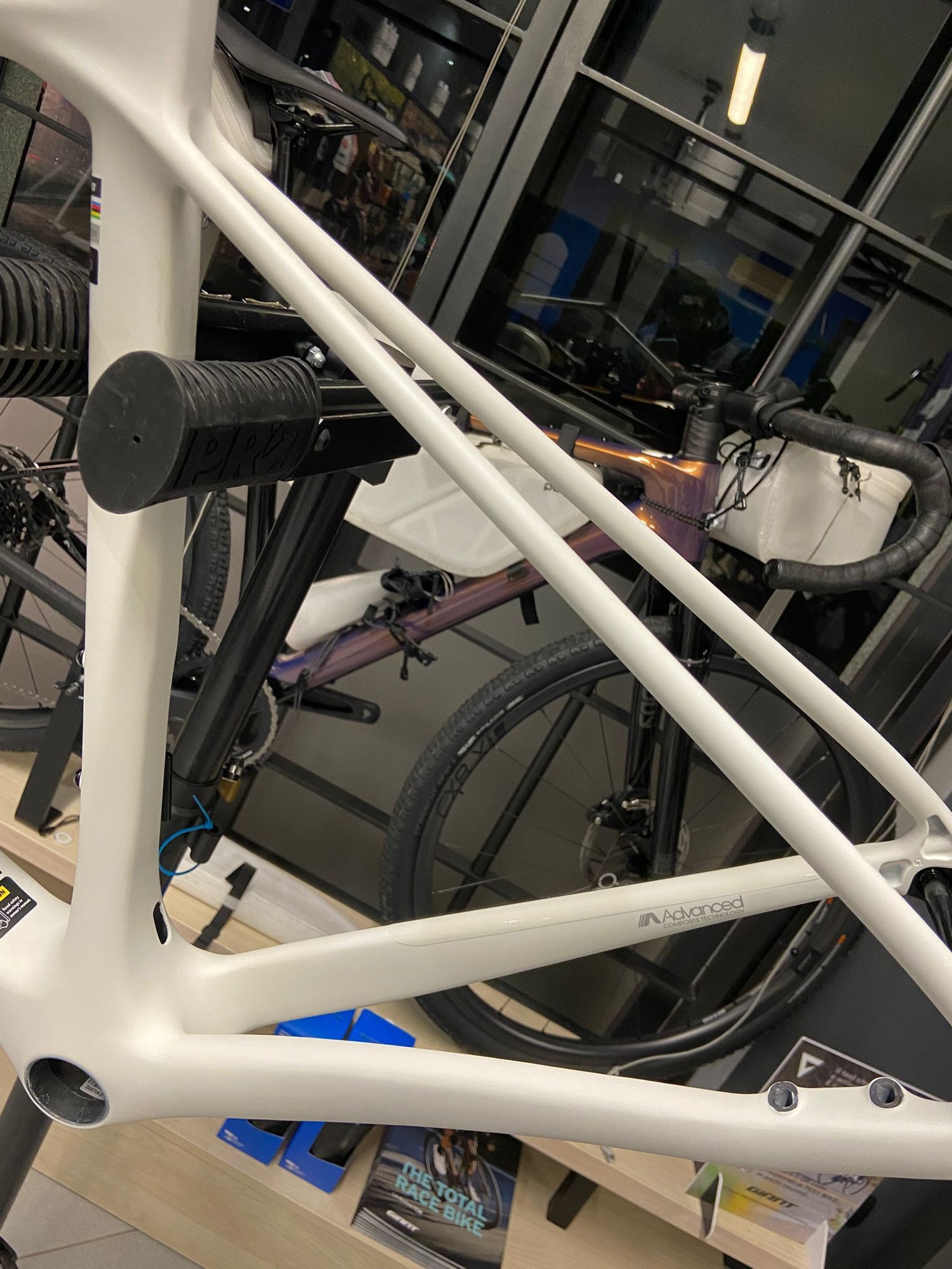 Giant TCR Advanced Pro Snow Drift Frameset Frameset